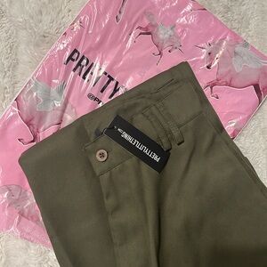Green cargo pants, petite